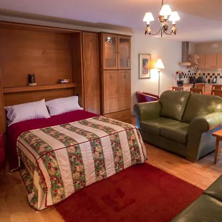 Forelands Holiday Houses